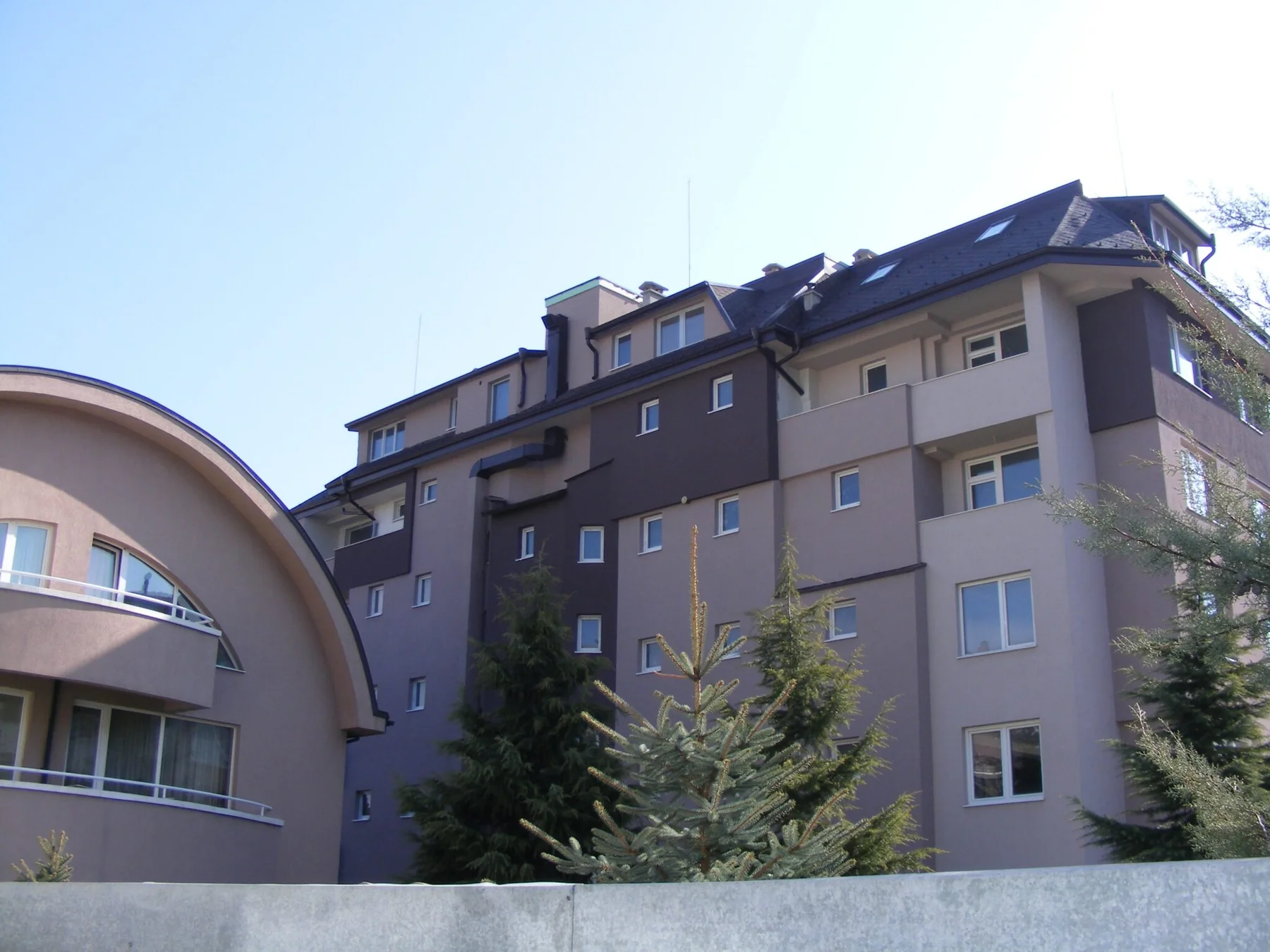 photo 2 – ДИ СИ ЛУКС М ЕООД